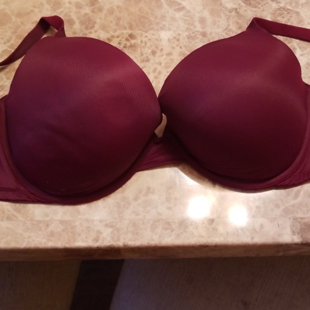 Victoria Secrets Pink Bra size 36DDD
